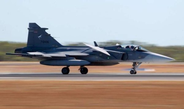 惠红网 英国皇家空军战机将在波兰上空执行防空任务